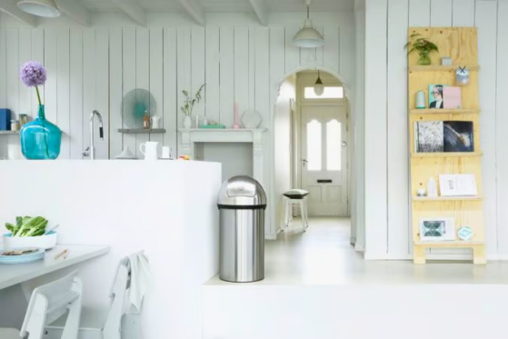 Brabantia Push Bin vajutuskaanega urn  60L, Matt Steel roostevaba - Image 5